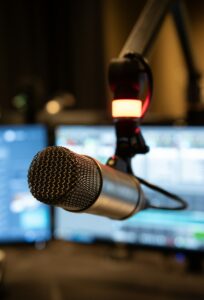 Mikrofon i en radiostudio